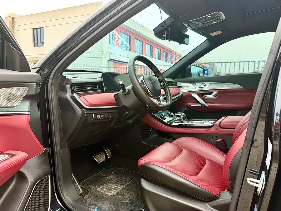 Jetour X70 PLUS 2022 car image #6