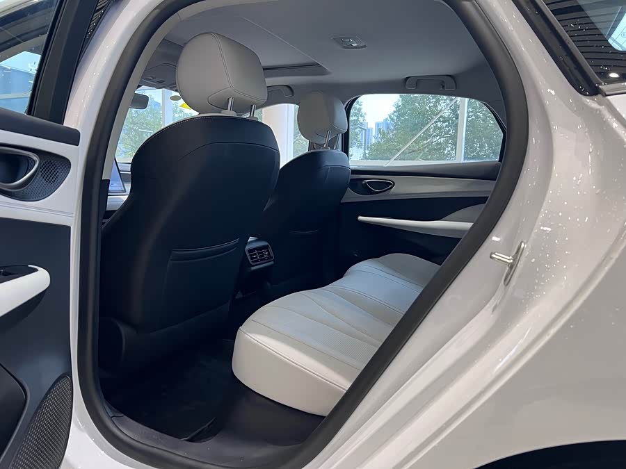 BYD Seal 05 DM-i 2025 car image #6