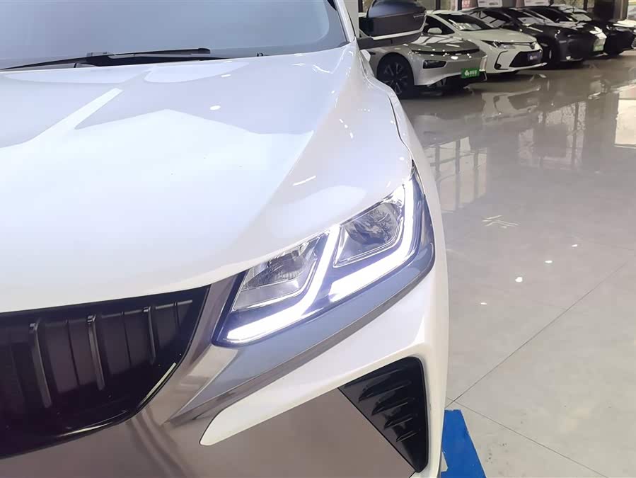GEELY Coolray 2024 car image #6