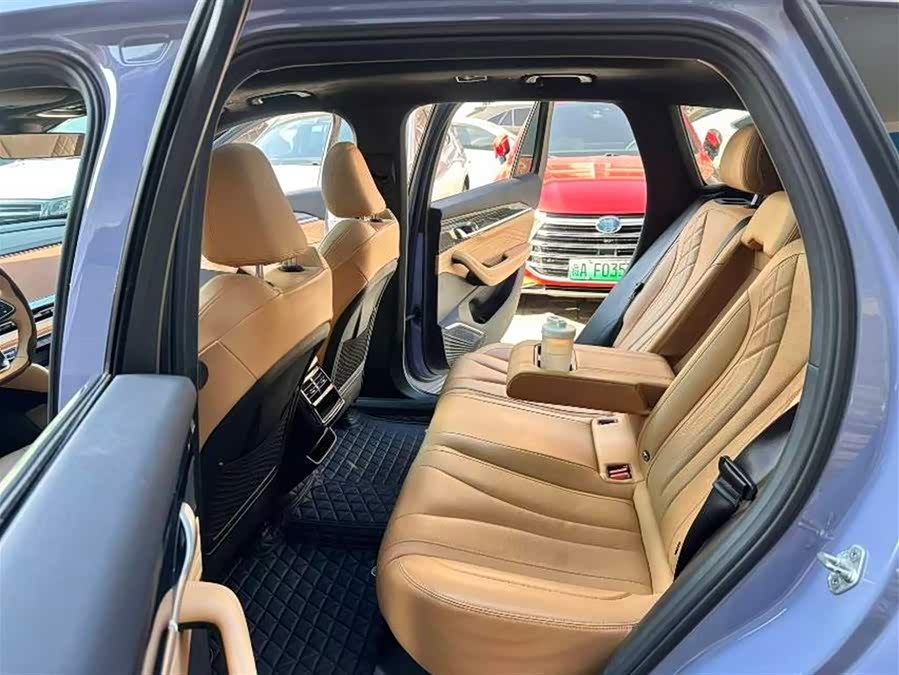 GEELY Monjaro EREV 2023 immagine di auto #6