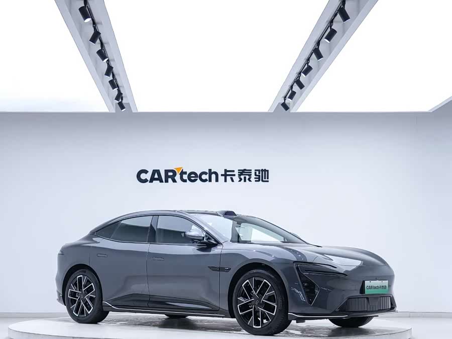 Avatr 06 2025 car image #6