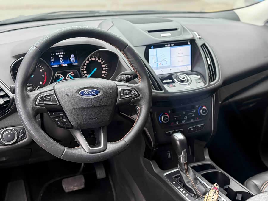 Ford Kuga 2017 car image #6