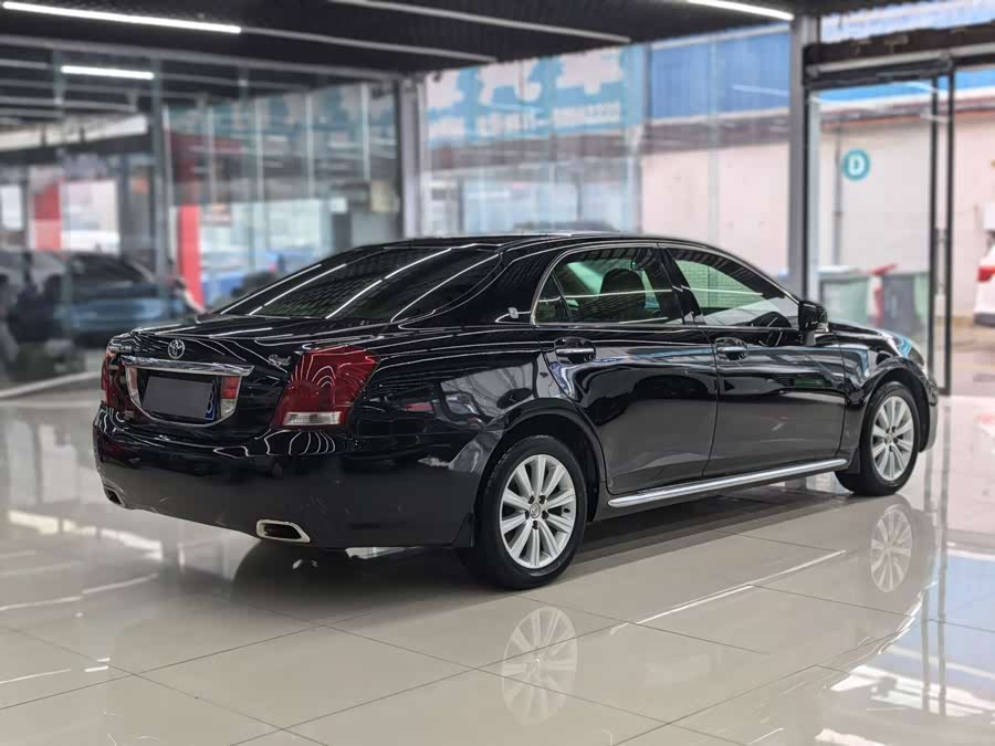 丰田 皇冠 2011 汽车图片 #6