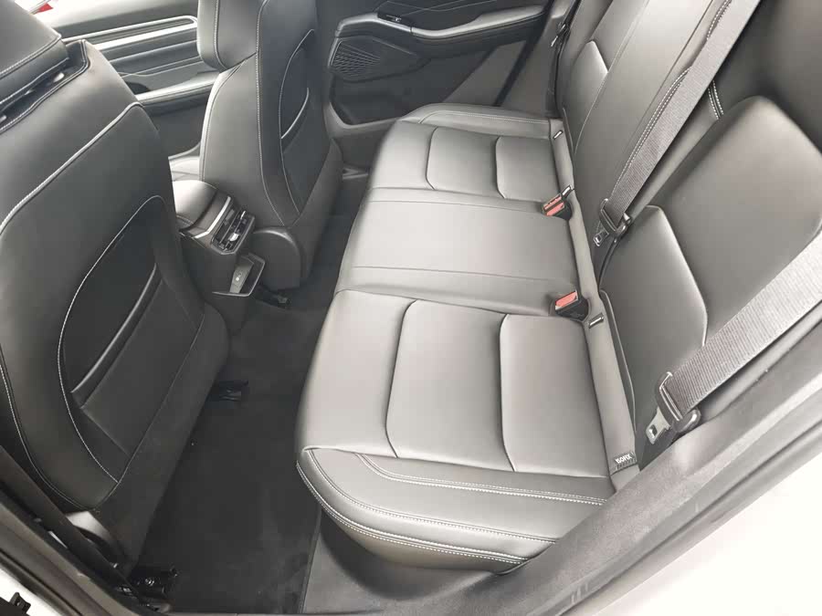 GEELY Emgrand 2024 #6 GEELY Emgrand 2024 car image #6
