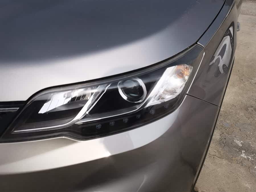 Soueast DX3 2017 car image #6