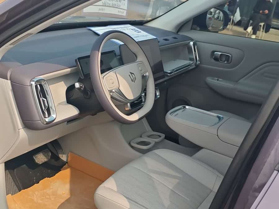 零跑汽车 零跑B10 2025 汽车图片 #6