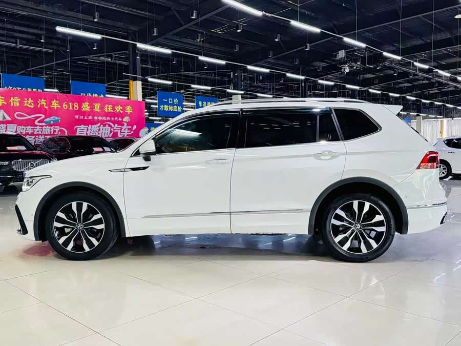 Volkswagen Tiguan L 2021 image de voiture #6