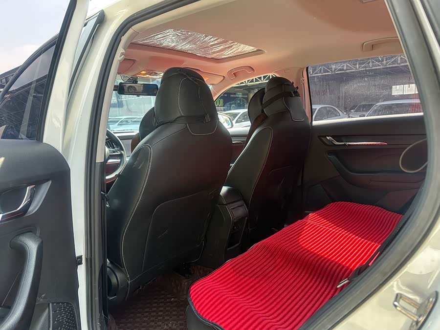 Skoda Kamiq 2024 car image #6