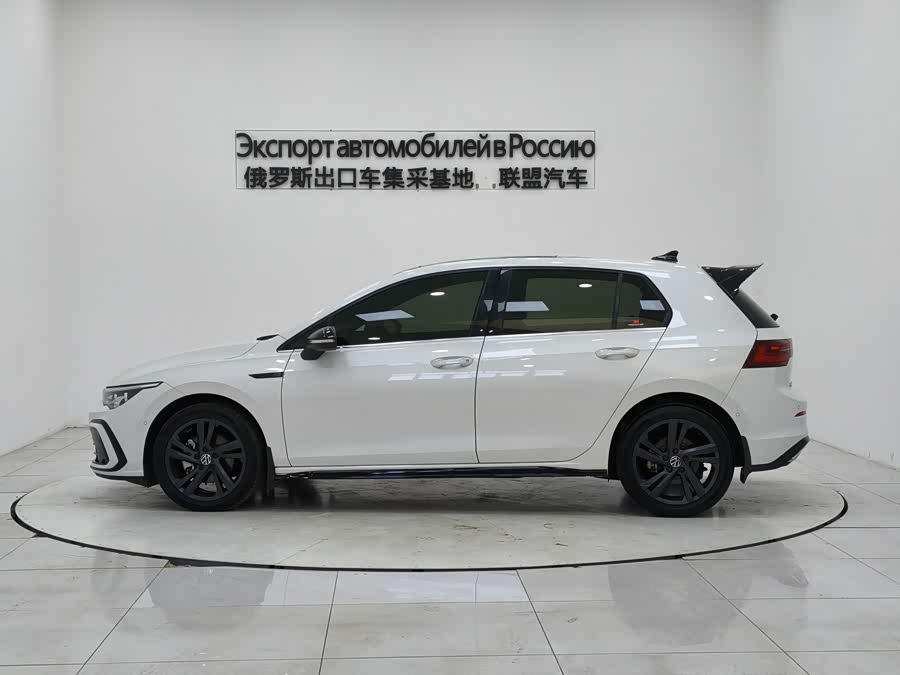 Volkswagen Golf 2022 car image #6