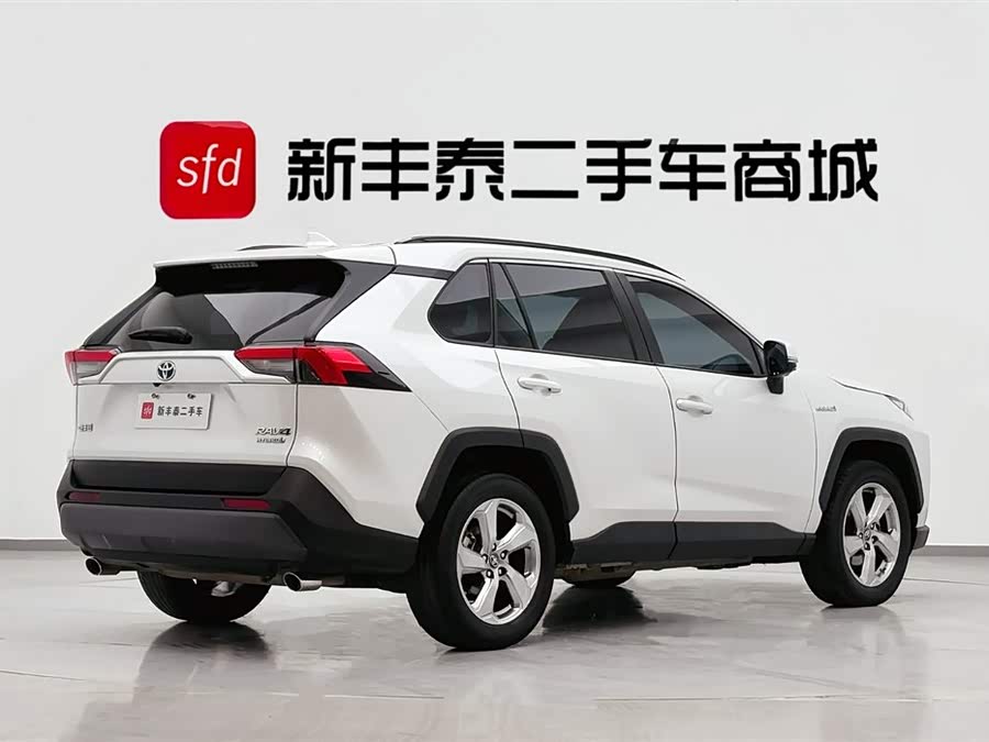Toyota RAV4 2023 car image #6