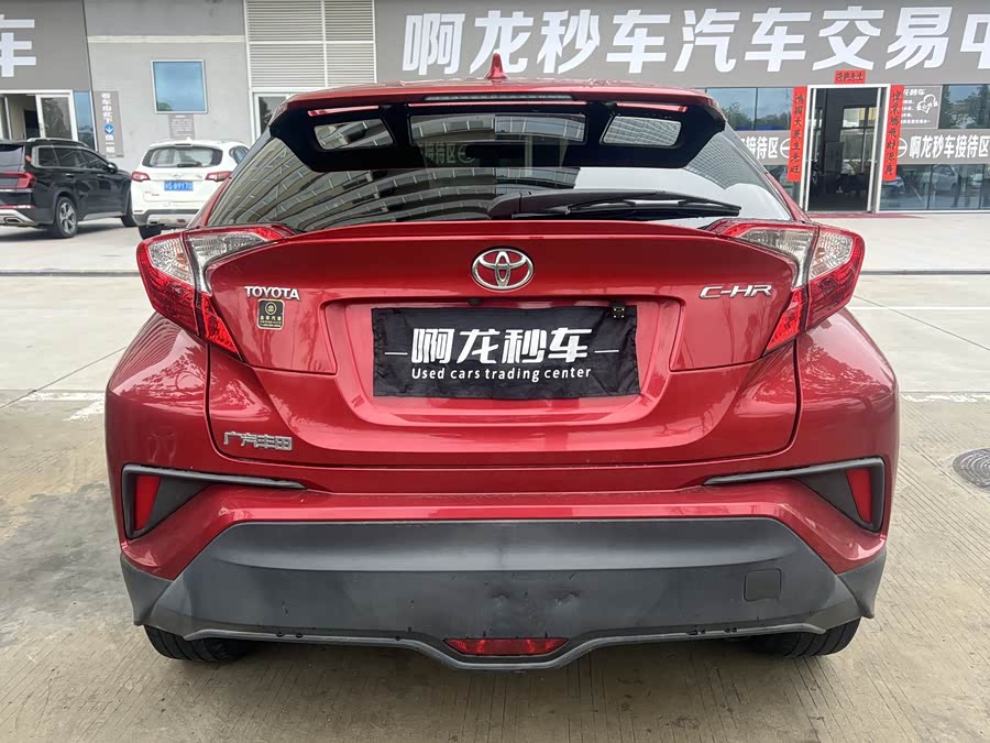 Toyota C-HR 2018 car image #6