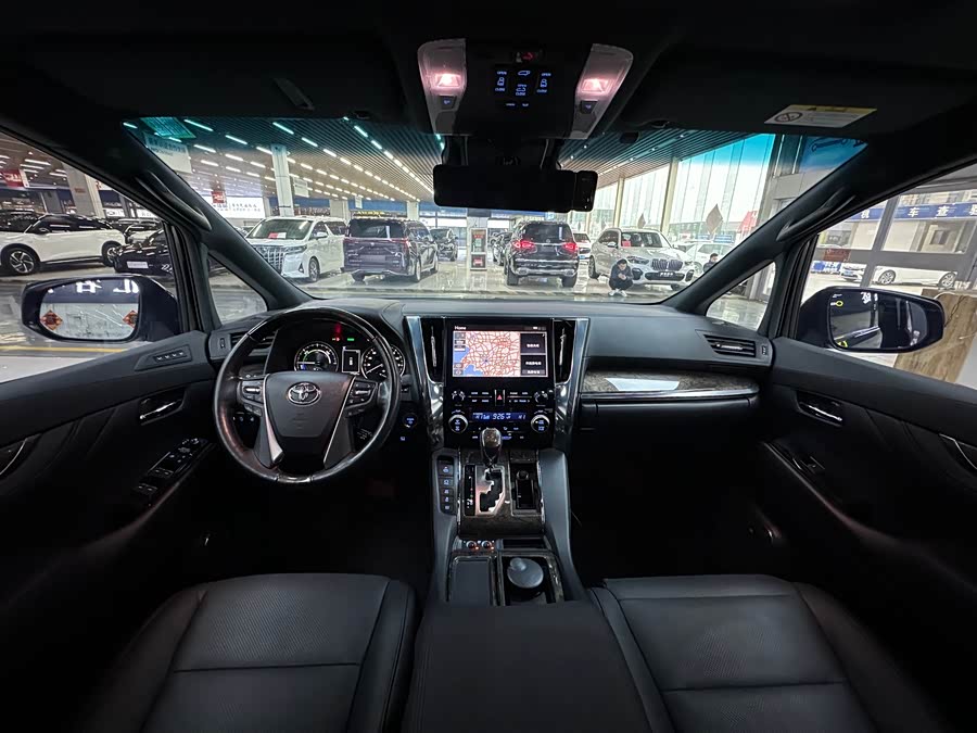 Toyota Alphard 2021 immagine di auto #6