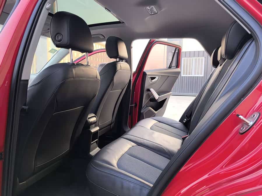 Audi Q2L 2019 car image #6
