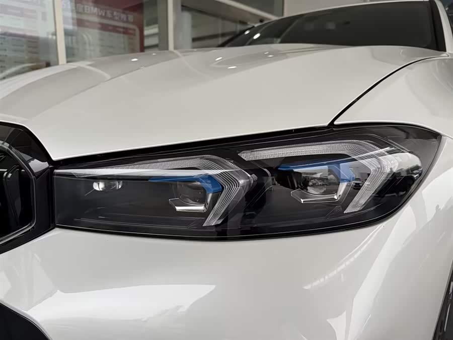 BMW 3 Series car image #6