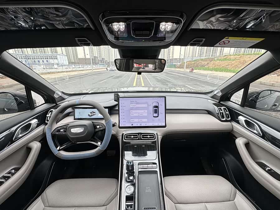 GEELY Boyue L 2025 car image #6