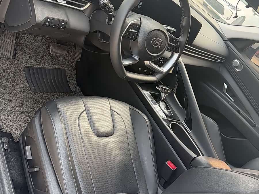 Hyundai Elantra 2021 car image #6