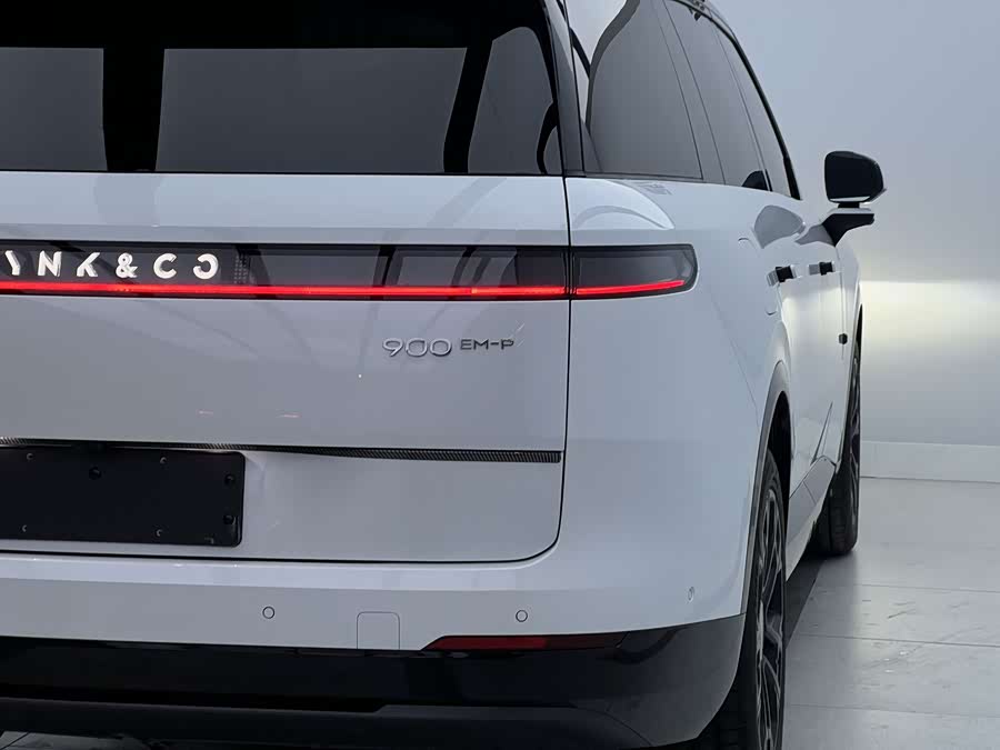 Lynk & Co 900 2025 #6 Lynk & Co 900 2025 car image #6