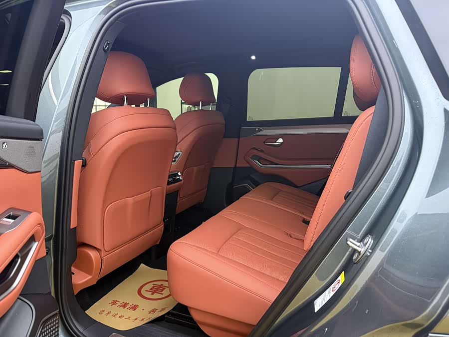 BYD Tang L 2025 immagine di auto #6