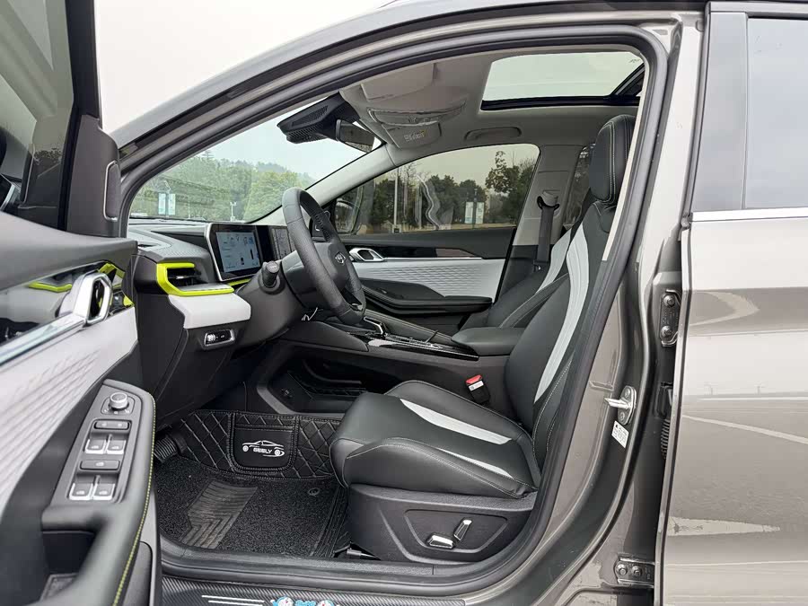 GEELY Coolray 2022 car image #6