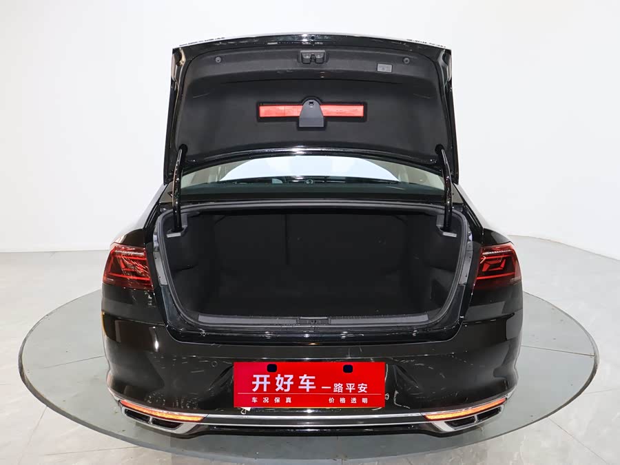 Volkswagen Magotan 2025 immagine di auto #6