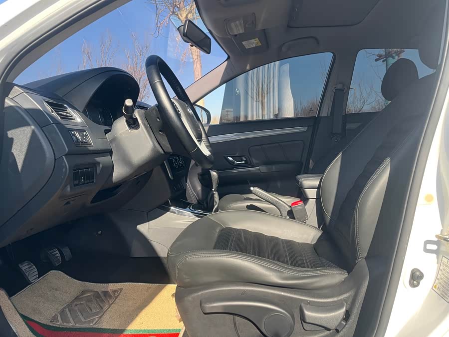 Forthing JOYEAR S50 2016 car image #6