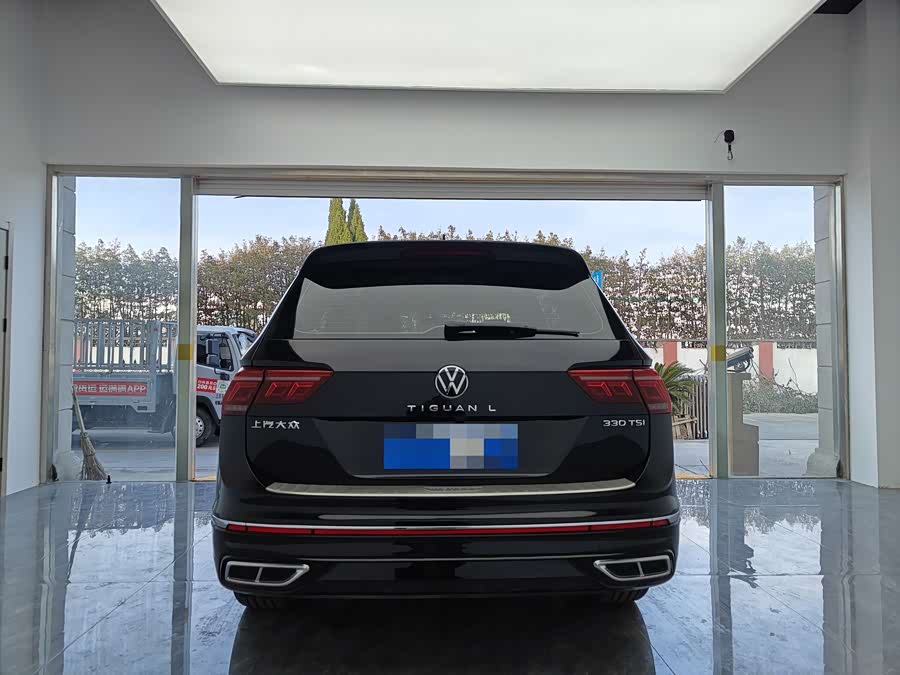 Volkswagen Tiguan L 2024 car image #6