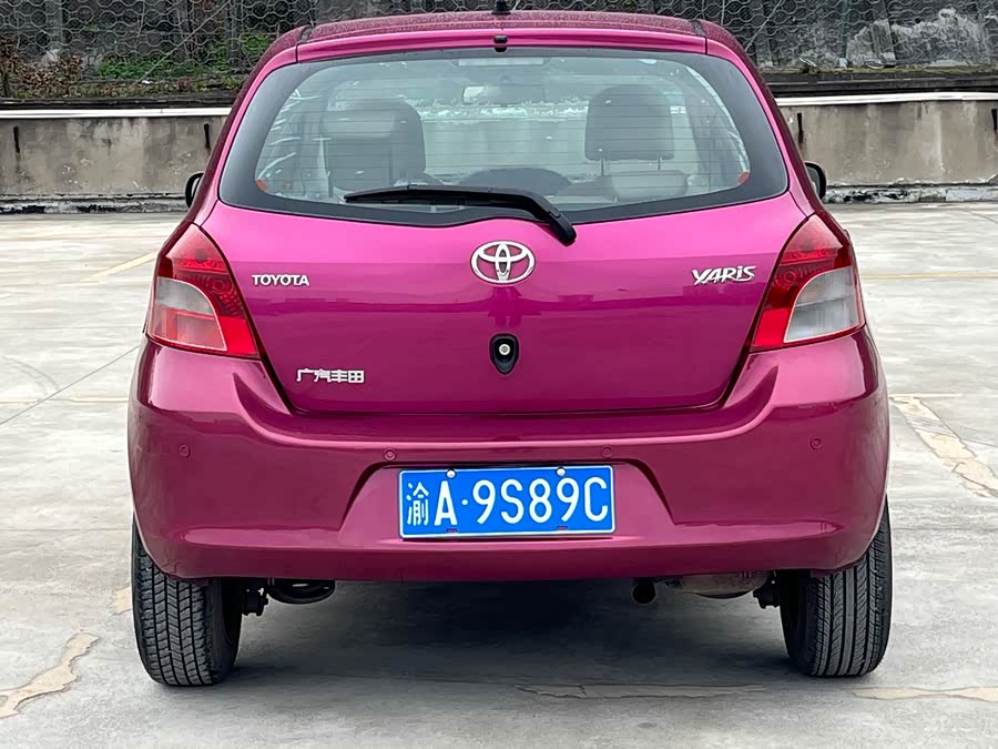 Yaris 2013 #6 Yaris 2013 car image #6