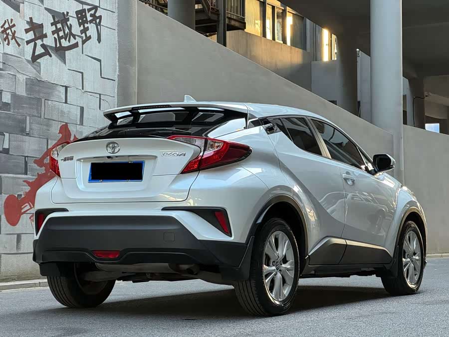 Toyota Izoa 2023 car image #6