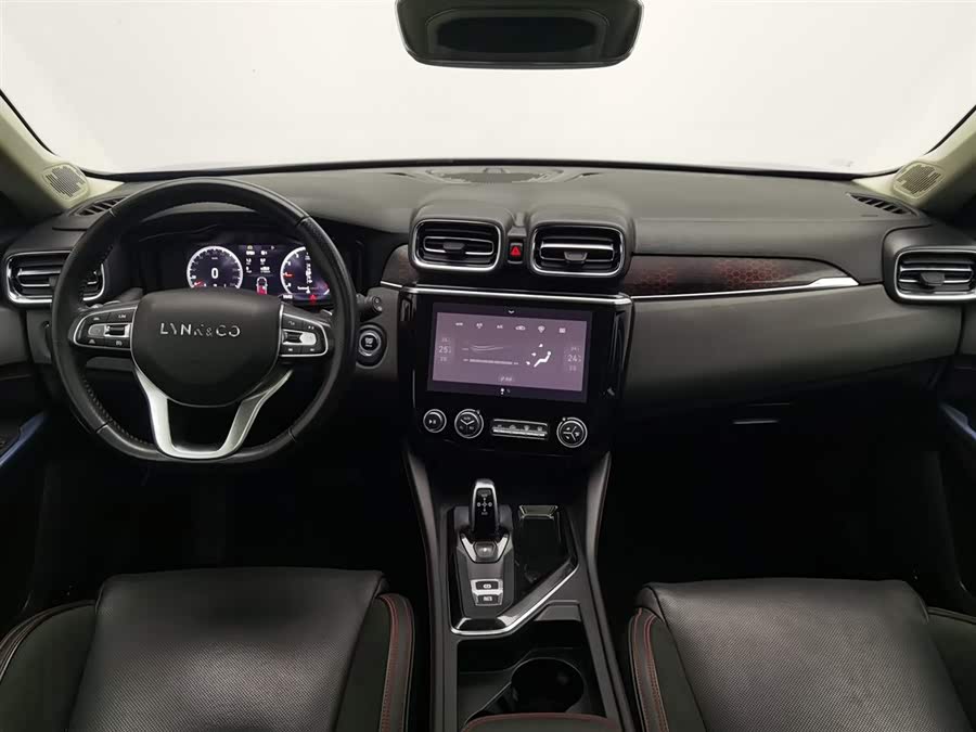 Lynk & Co 02 2019 car image #6