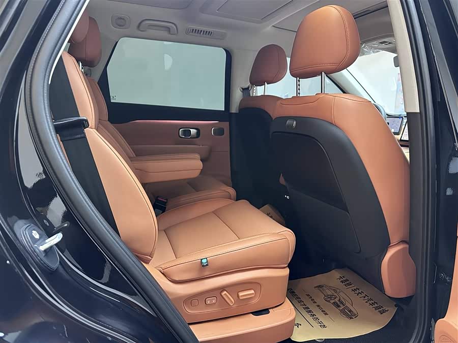 零跑汽车 零跑C16 2025 汽车图片 #6