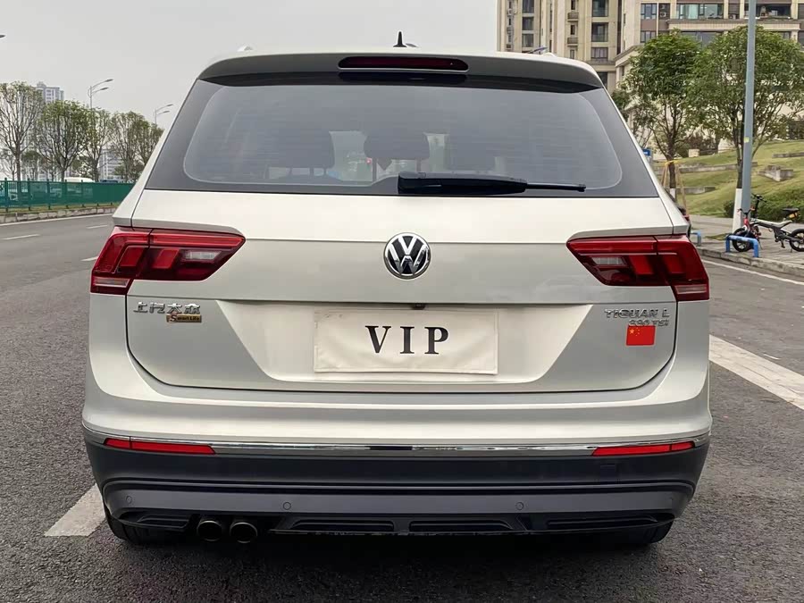 Volkswagen Tiguan L 2019 immagine di auto #6