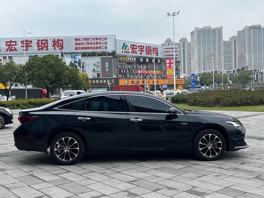 Toyota Avalon 2023 car image #6