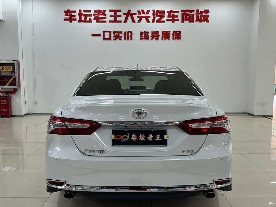 Toyota Camry 2023 car image #6