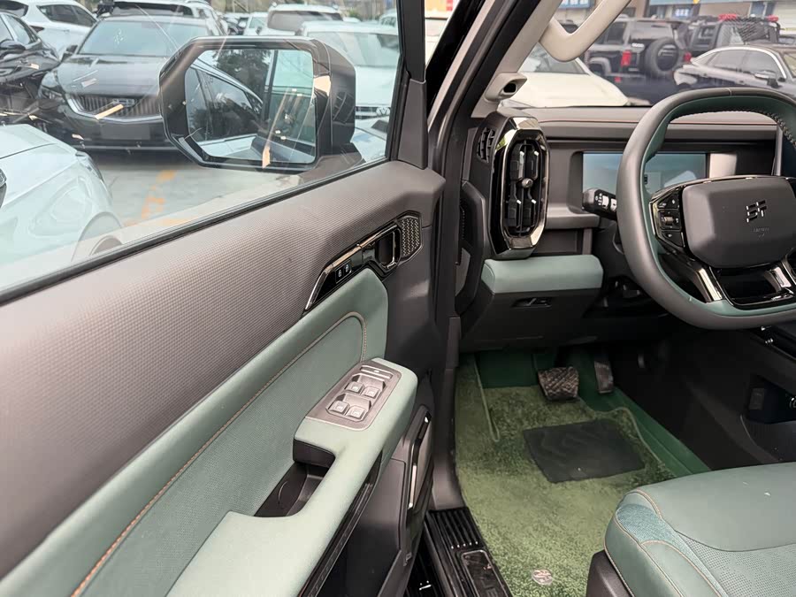Jetour Traveller 2023 car image #6