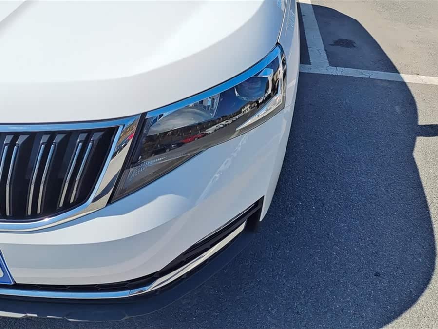 Skoda Kamiq 2021 صورة سيارة #6