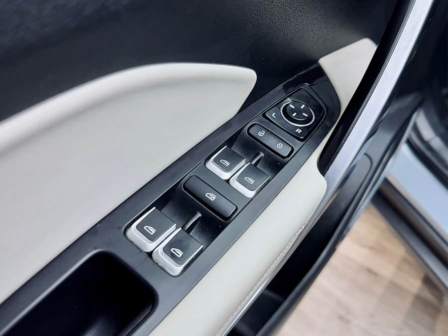 GEELY Boyue 2023 imagem de carro #6