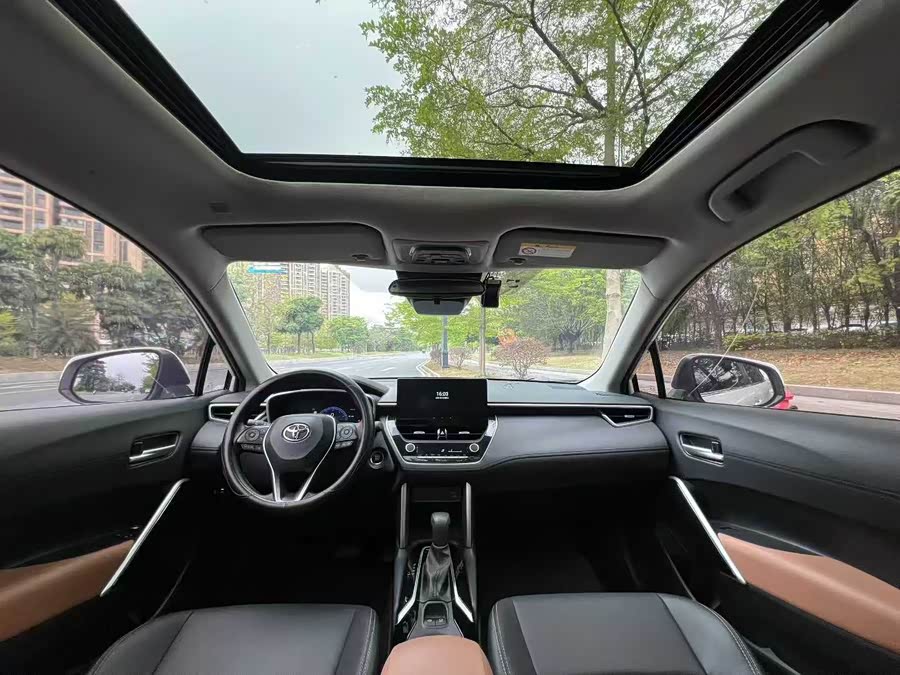 Toyota Frontlander 2023 car image #6