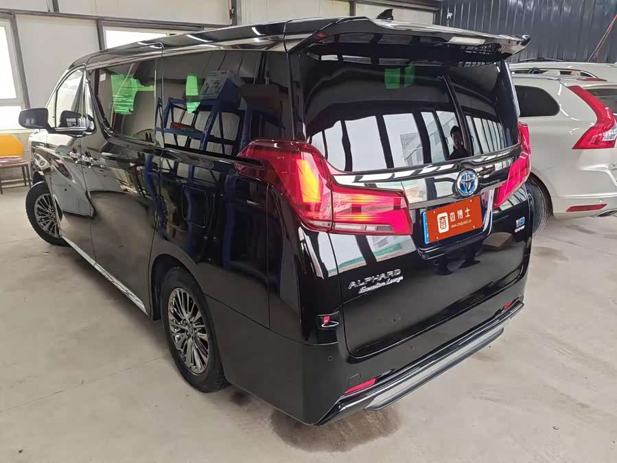 Toyota Alphard 2022 car image #6