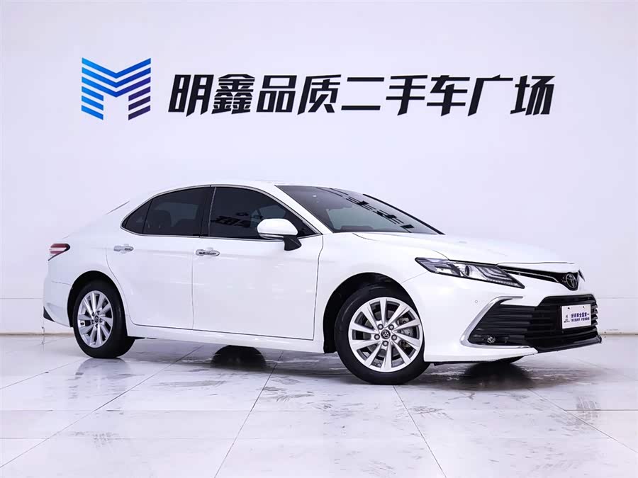Toyota Camry 2022 car image #6