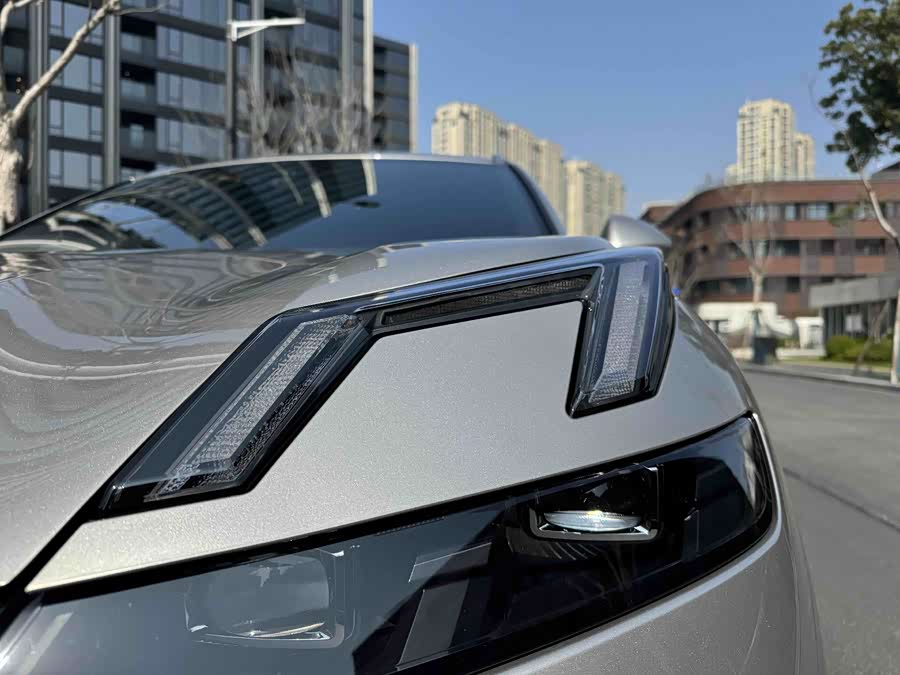 Lynk & Co 08 EM-P 2023 car image #6