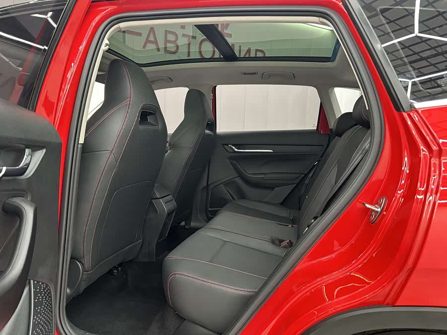 Skoda Kamiq 2023 изображение автомобиля #6