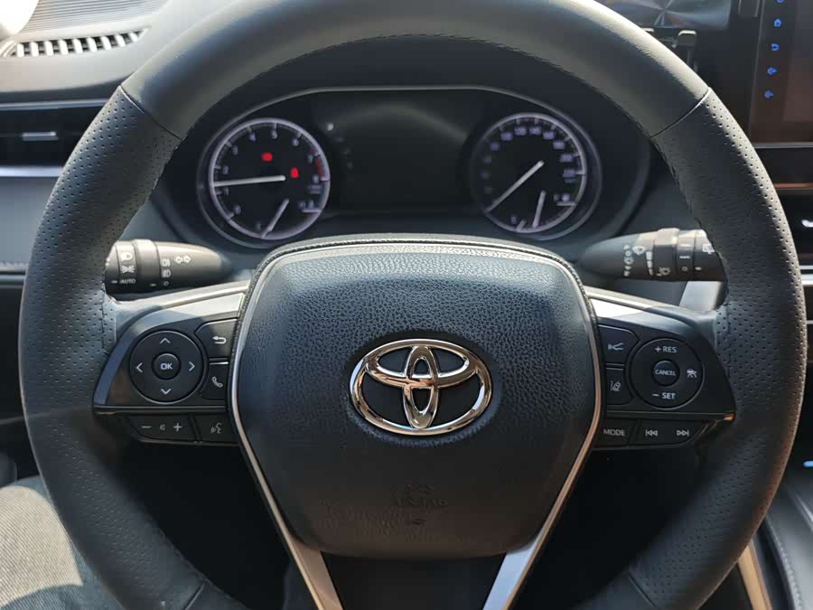 Toyota Harrier 2022 car image #6