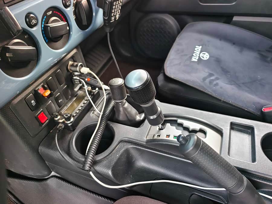 Toyota FJ Cruiser 2015 car image #6