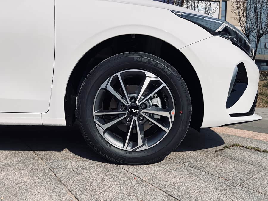 Kia K3 2026 изображение автомобиля #6