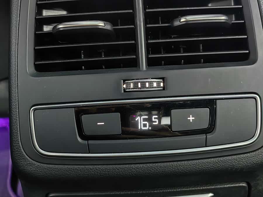 Audi A6L 2023 car image #6