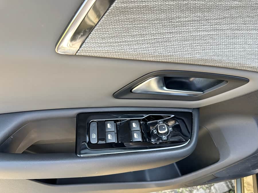 Citroen C5 X 2021 car image #6