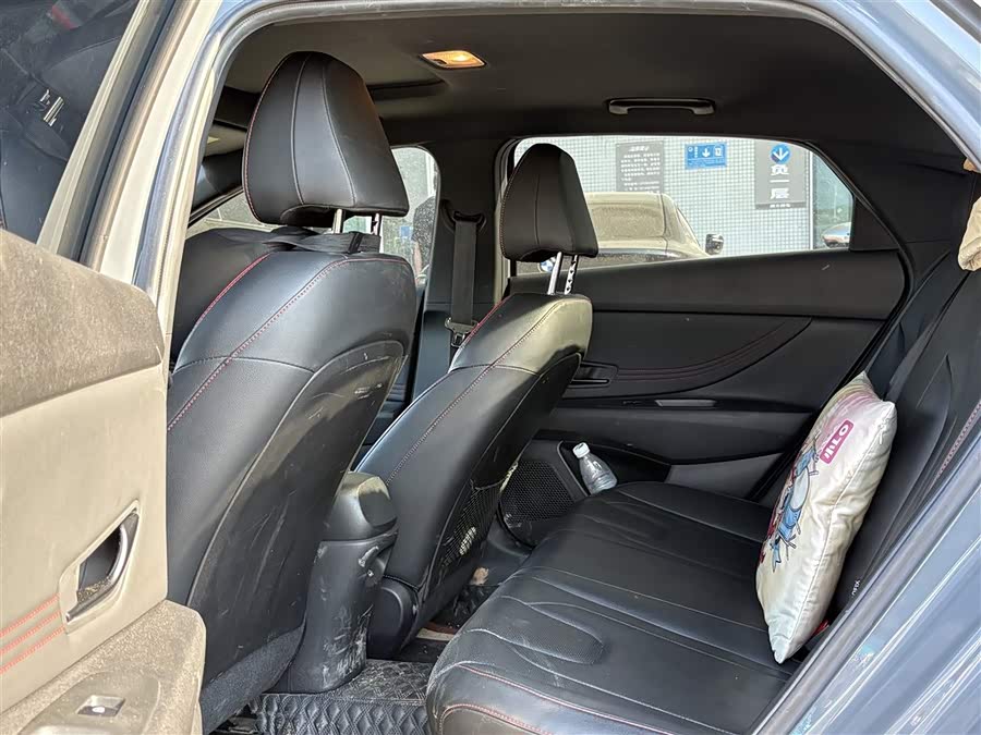 Hyundai Elantra 2021 immagine di auto #6