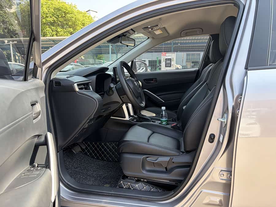 Toyota Corolla Cross 2023 immagine di auto #6