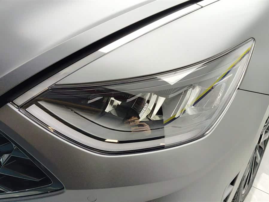 Hyundai Sonata 2023 صورة سيارة #6