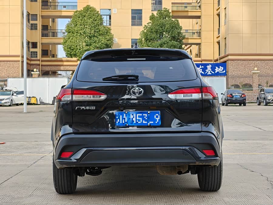 Toyota Frontlander 2023 car image #6